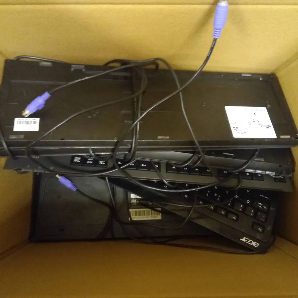 LOT OF 10 ASSORTED COMPUTER KEYBOARDS