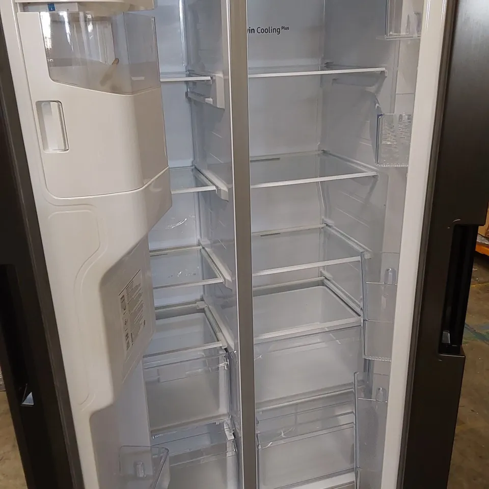 SAMSUNG FRIDGE FREEZER RS8000 7 SERIES AMERICAN STYLE IN BLACK, MODEL: RS67A8810B1/EU