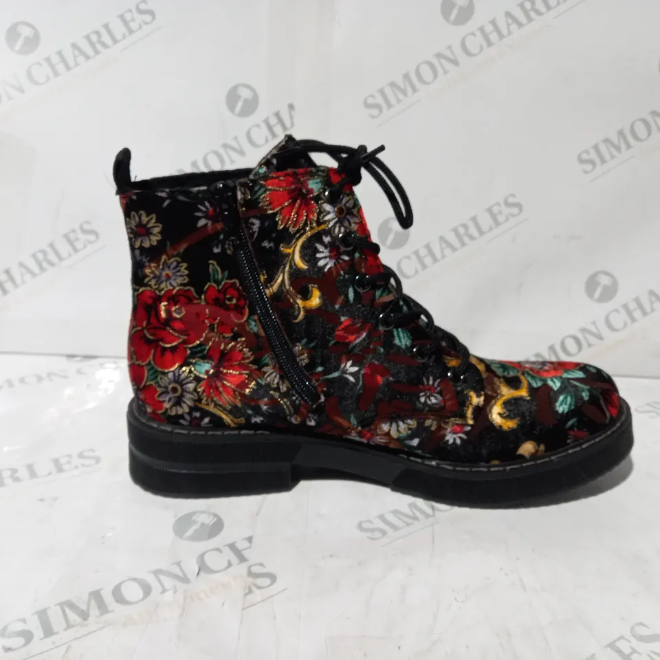 BOXED PAIR OF RIEKER LACE UP BOOTS IN MULTI FLORAL UK SIZE 7.5