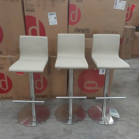 SET OF 3x DANETTI FAUX LEATHER BAR STOOLS
