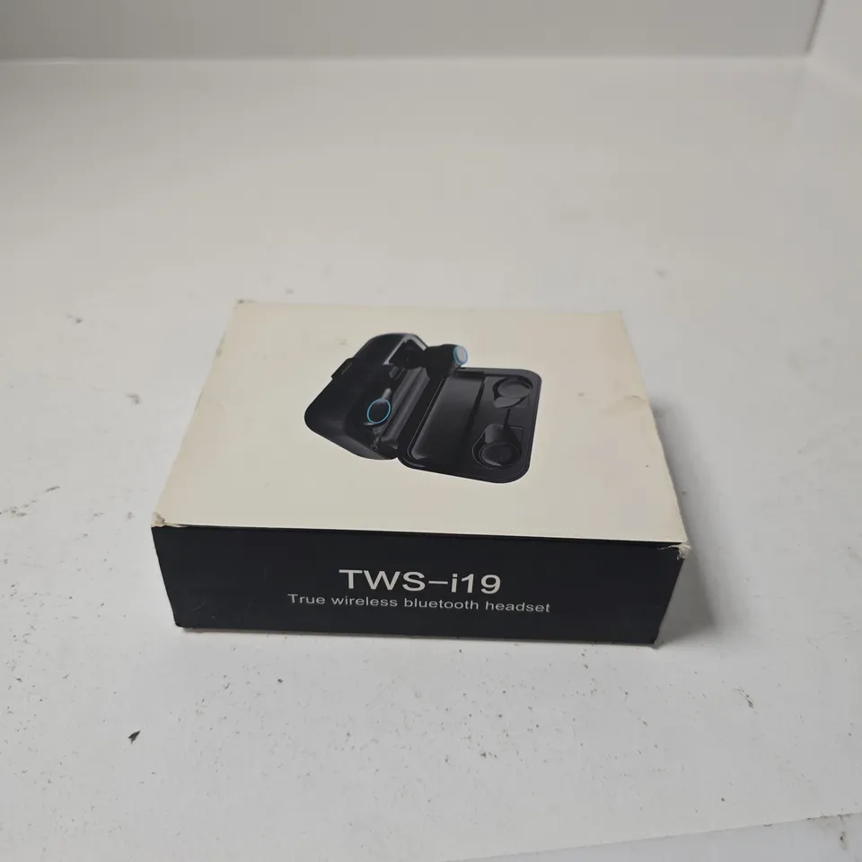 TWS-I19 TRUE WIRELESS BLUETOOTH HEADSET – BOXED