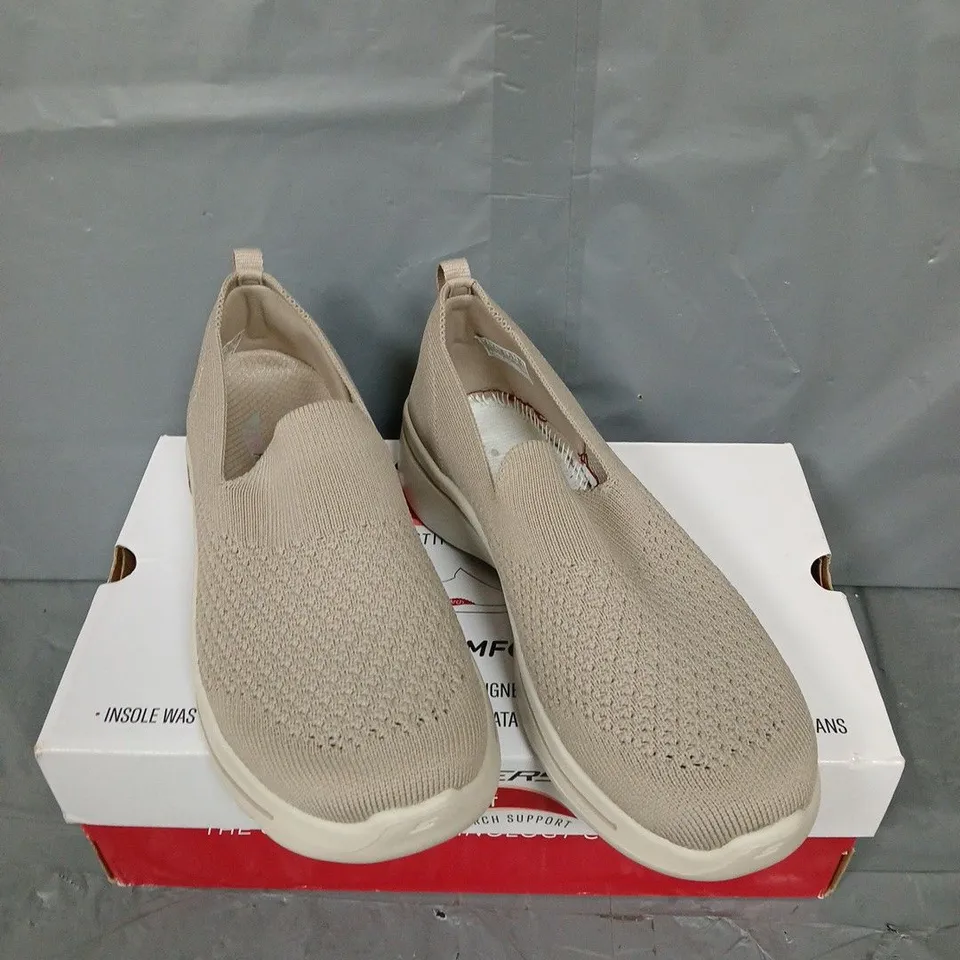 PAIR OF SKECHERS GO WALK ARCH FIT DELORA SLIP ON TRAINERS IN TAUPE SIZE 6 