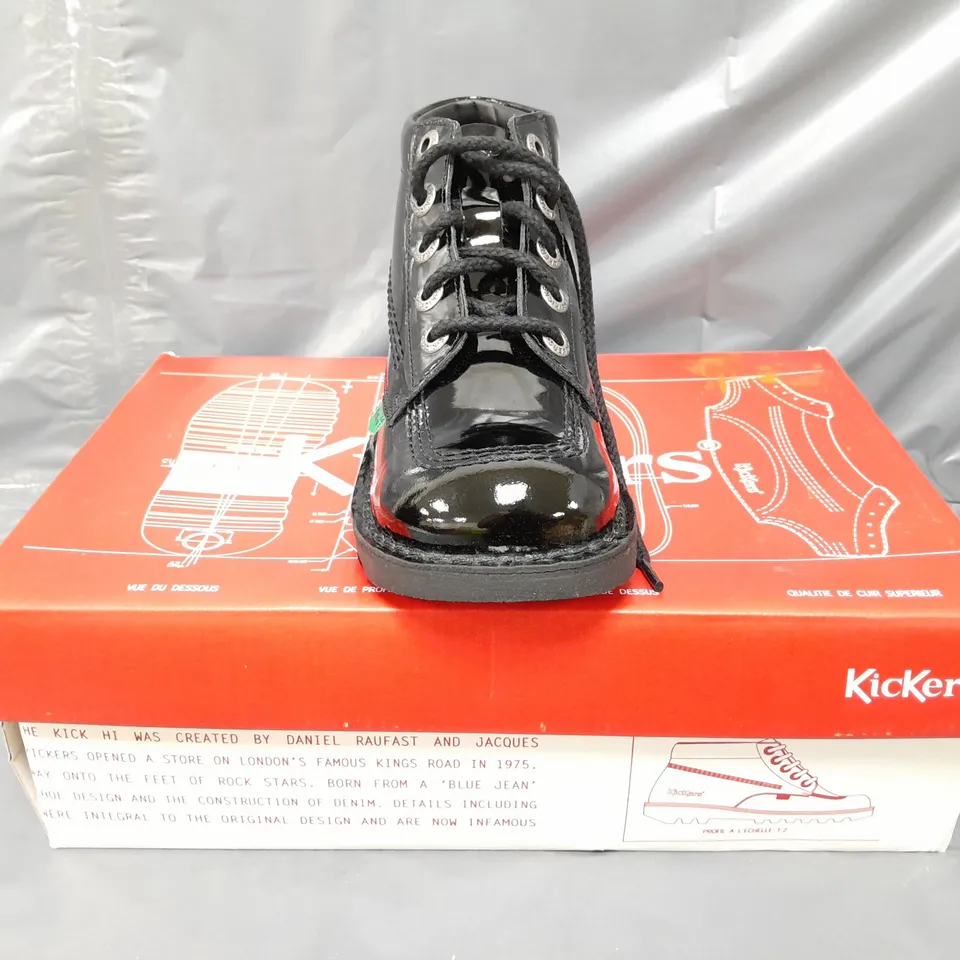 BOXED PAIR OF KICKERS SHOES IN GLOSSY BLACK EU SIZE 36