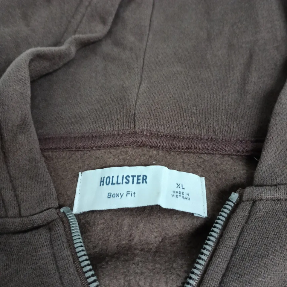HOLLISTER ZIP HOODIE – BOXY FIT – BROWN – XL