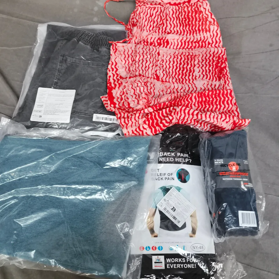 APPROXIMATELY 25 ASSORTED CLOTHING ITEMS IN VARIOUS SIZES, STYLES & COLOURS TO INCLUDE BRANDS SUCH AS NOBELIUM, A.I COUTURE, TENDENZE, ETC - COLLECTION ONLY