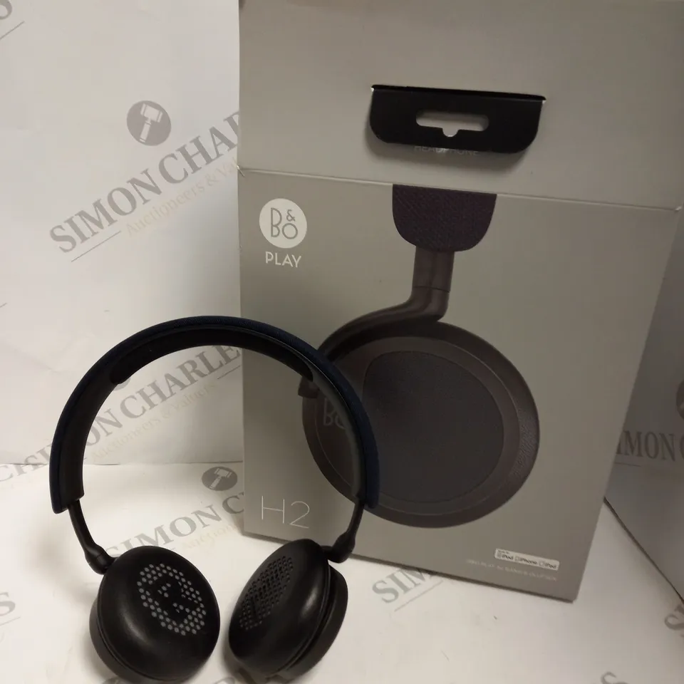 BOXED B&O PLAY H2 WIRELESS HEADPHONES 