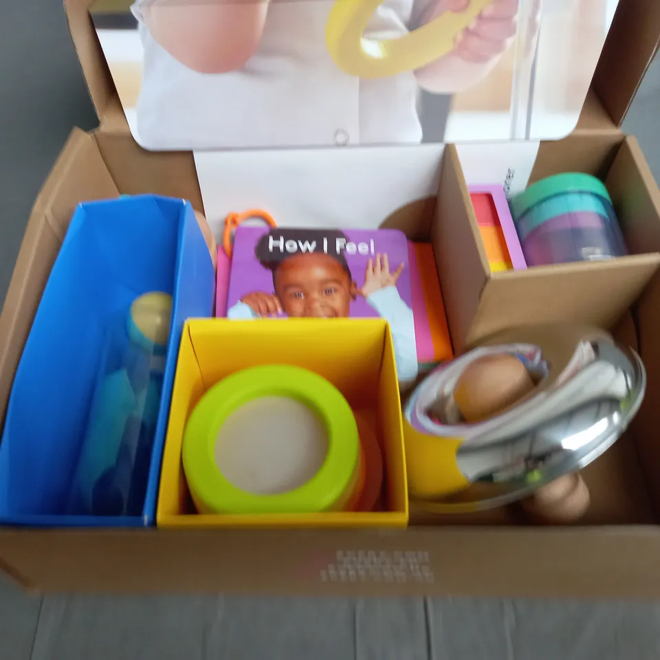 LOVEVERY THE EXPLORER PLAY KIT - AGES 9-10 MONTHS