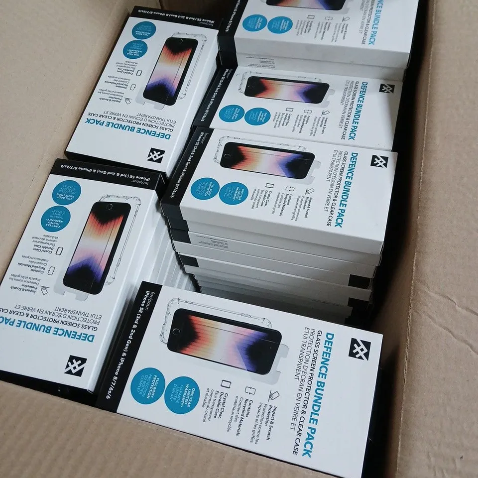 BOX OF APPROXIMATELY 60 DEFENCE BUNDLE PACK: GLASS SCREEN PROTECTOR & CLEAR CASE FOR IPHONE SE (3RD & 2ND GEN) AND IPHONE 8/7/6S/6 