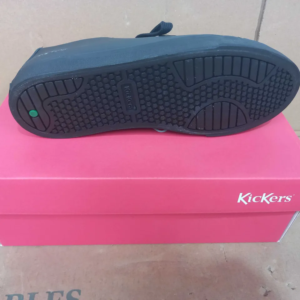 BOXED PAIR OF KICKERS SHOES IN BLACK EU SIZE 37