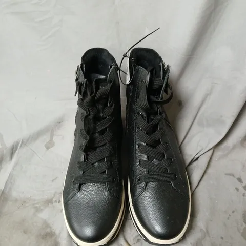 RIEKER BLACK LEATHER HIGH-TOP SNEAKERS WITH SIDE ZIP - SIZE 42