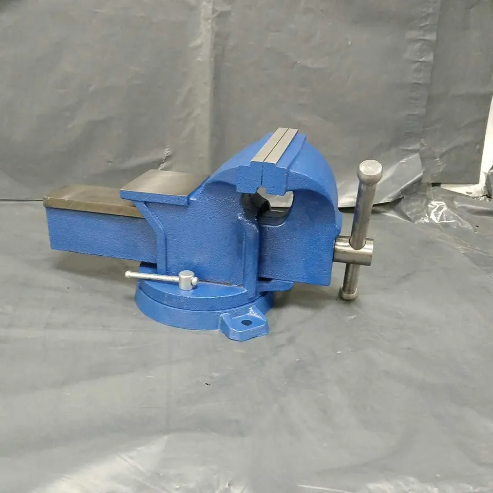 BLUE TABLE VICE