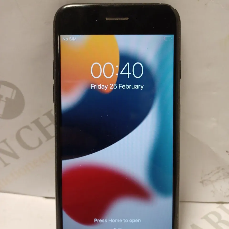 APPLE IPHONE 7 (A1778) SMARTPHONE