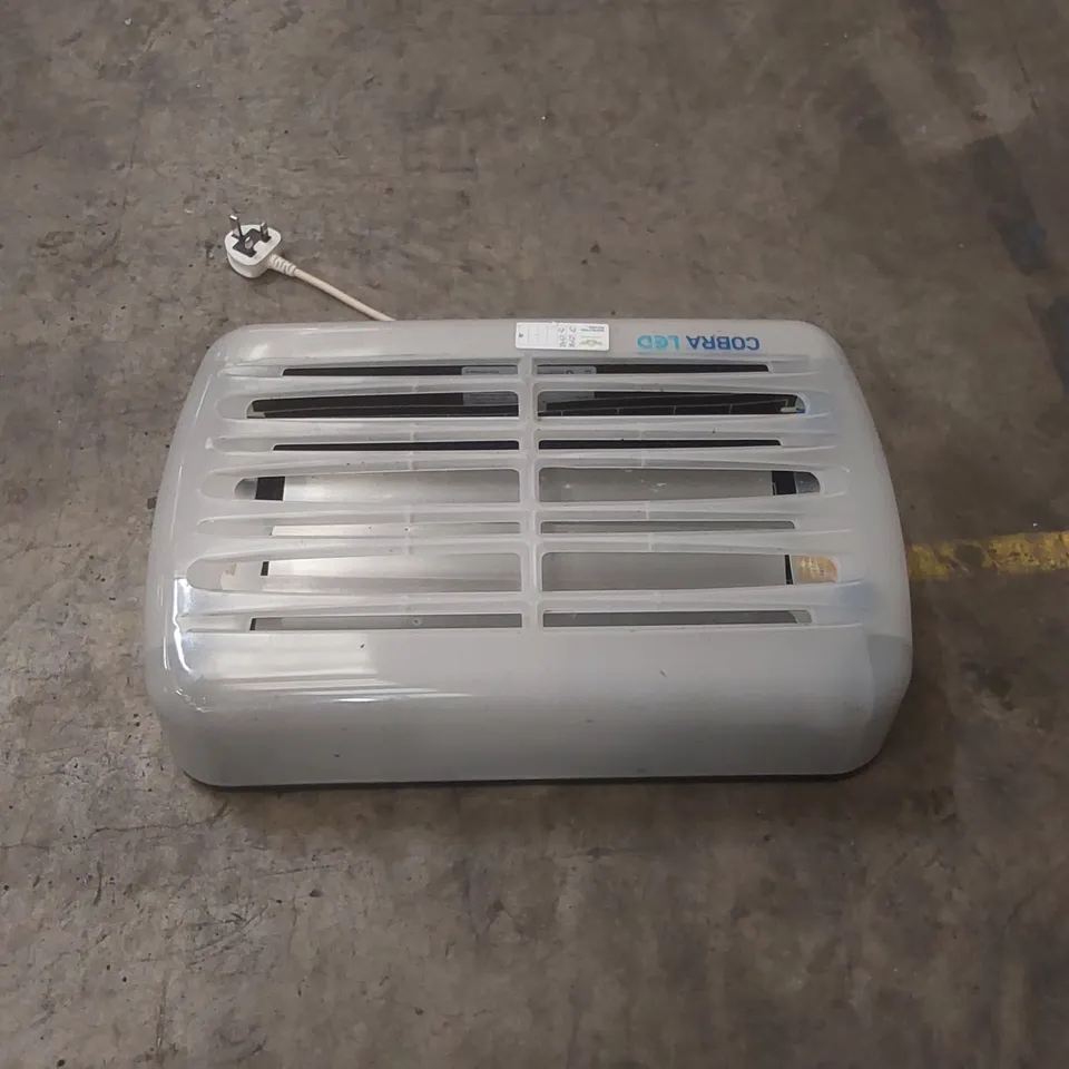 COBRA LED COMMERCIAL ELECTRIC FLY KILLER
