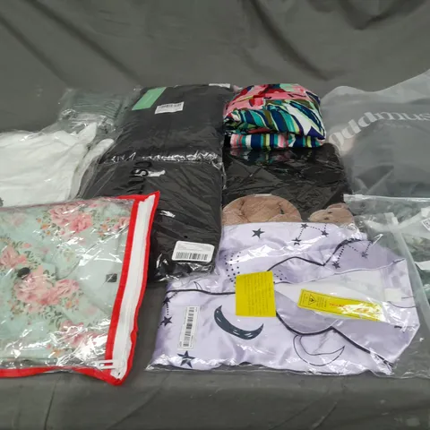 BOX OF ASSORTED CLOTHING ITEMS IN VARIOUS COLOURS, SIZES AND STYLES