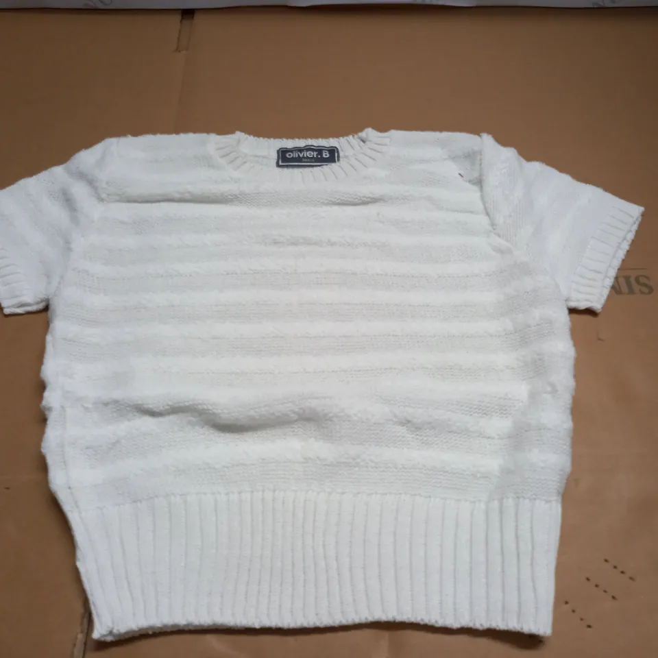 LOT OF 30 OLIVER.B AS NEW KNITTED JUMPERS IN WHITE - ALL 8