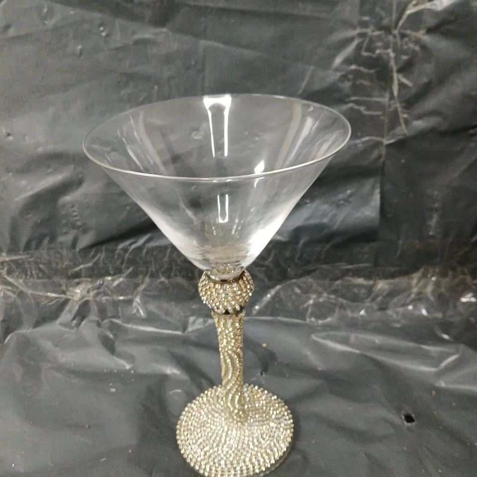 8 GOLD DECORATIVE TALL GLASSES 