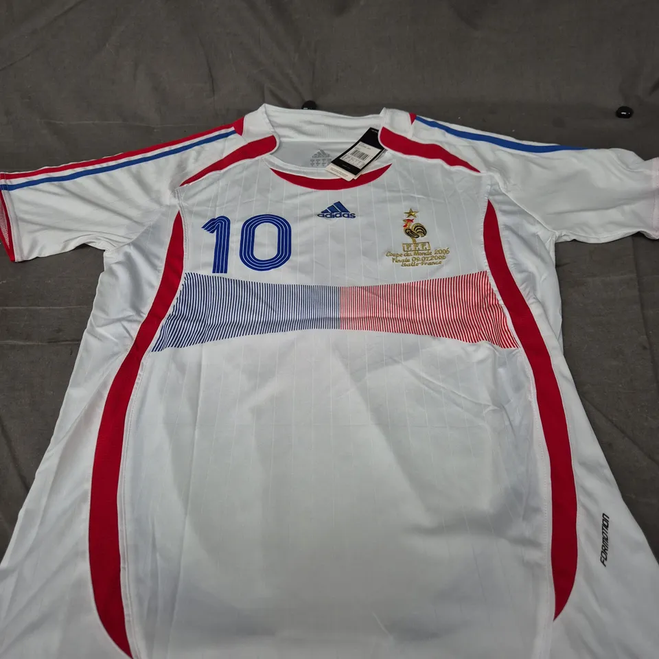 FRANCE 2006 WORLD CUP HOME SHIRT - ZIDANE PRINT - SIZE M 