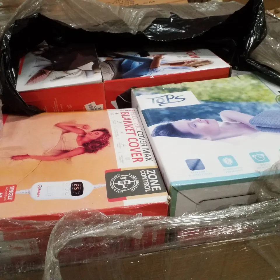 PALLET CONTAINING LARGE QUANTITY OF ASSORTED ELECTRIC BLANKETS