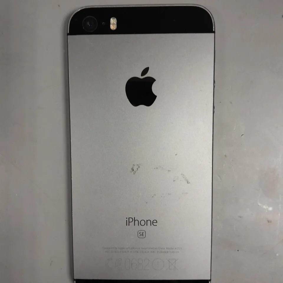 APPLE IPHONE 5 SE SMARTPHONE 