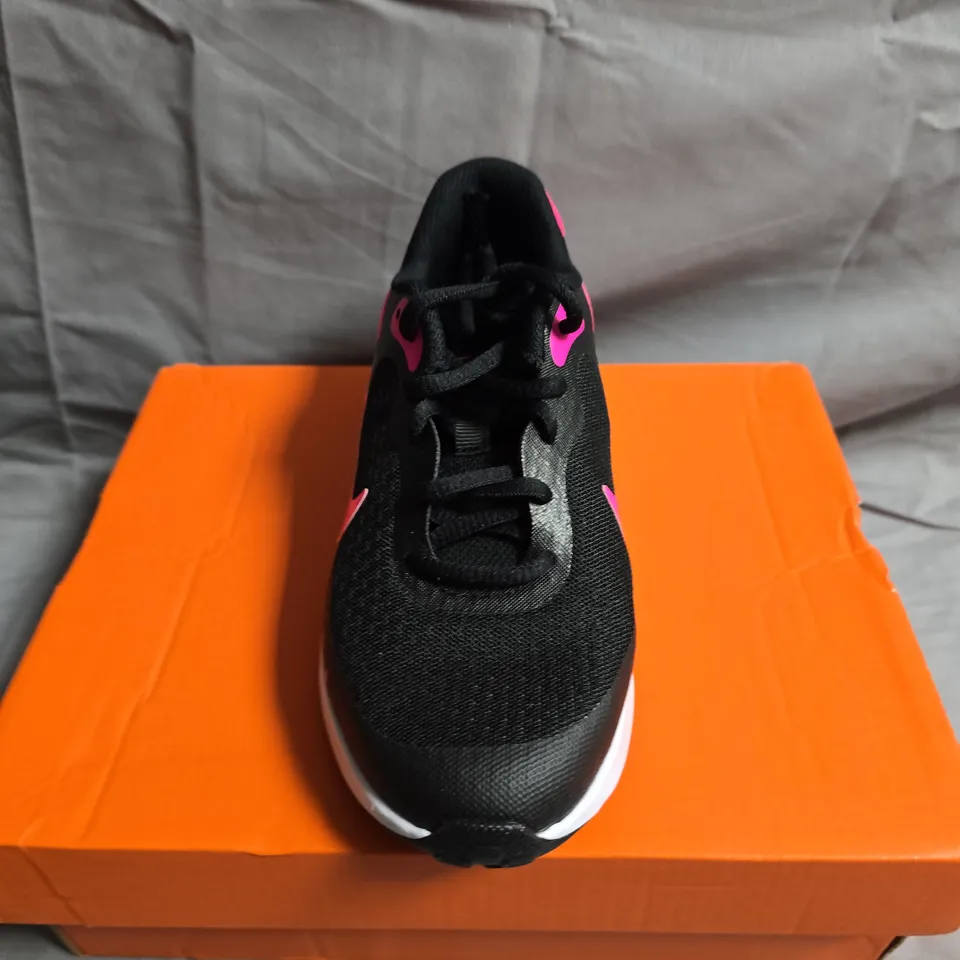 BOXED PAIR OF NIKE REVOLUTION TRAINERS - GIRLS - UK SIZE 1