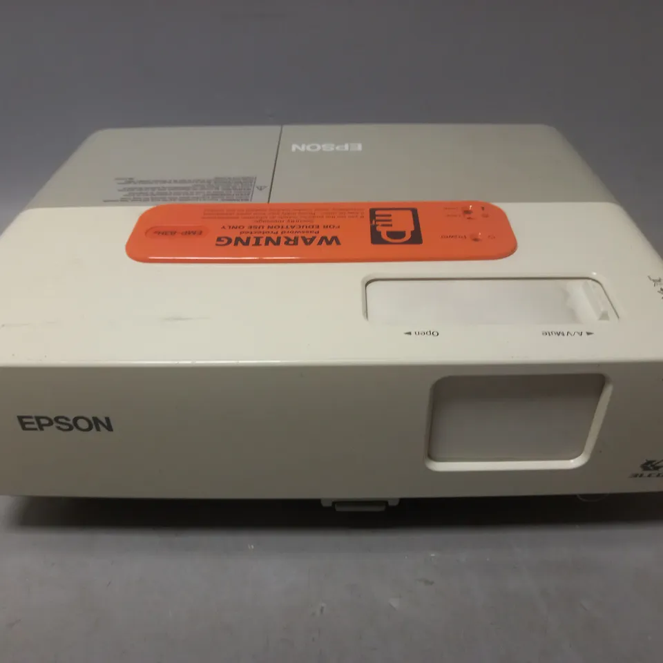 EPSON LCD PROJECTOR - EMP-83H