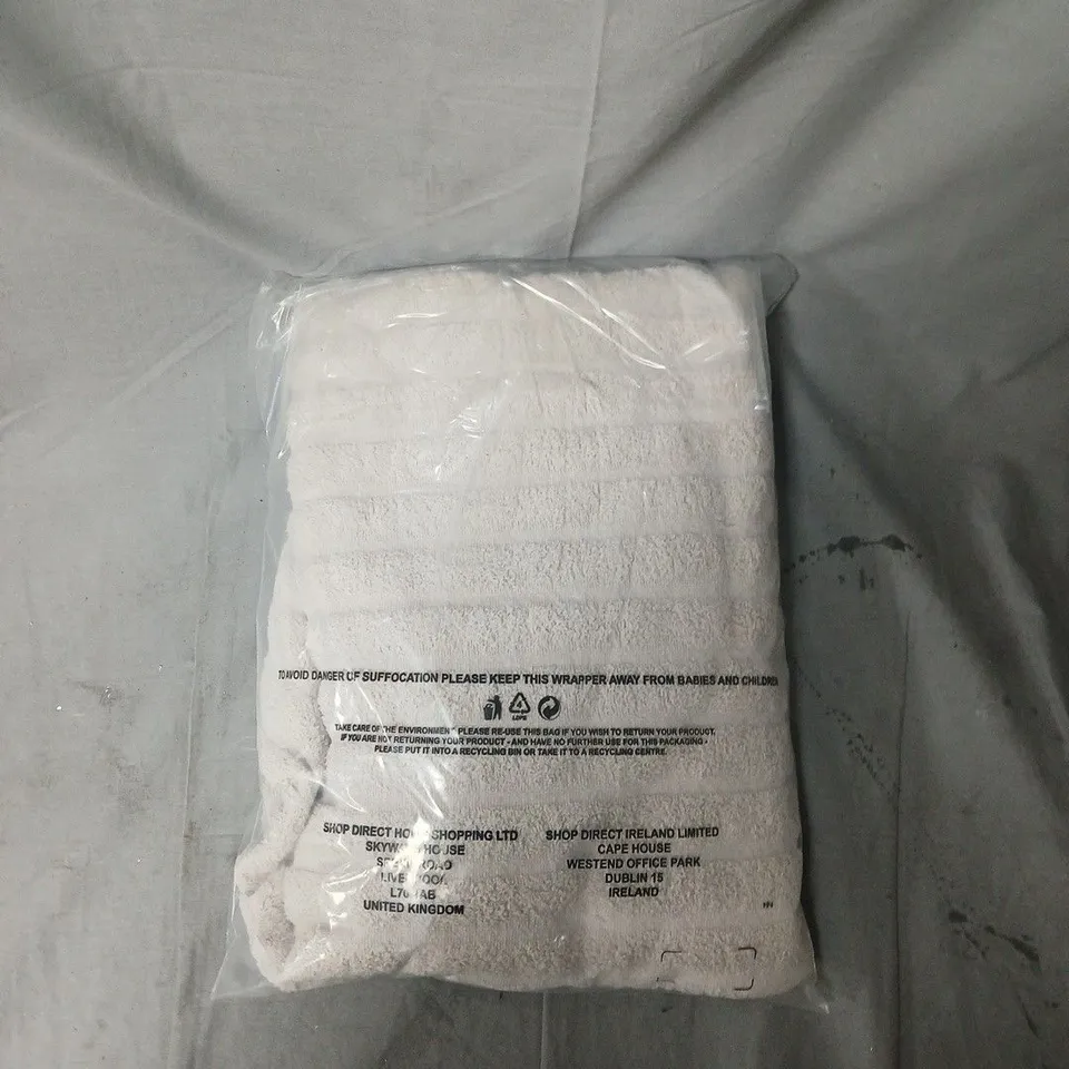 POWDER PINK BATH TOWEL – WRAPPED IN CLEAR PLASTIC