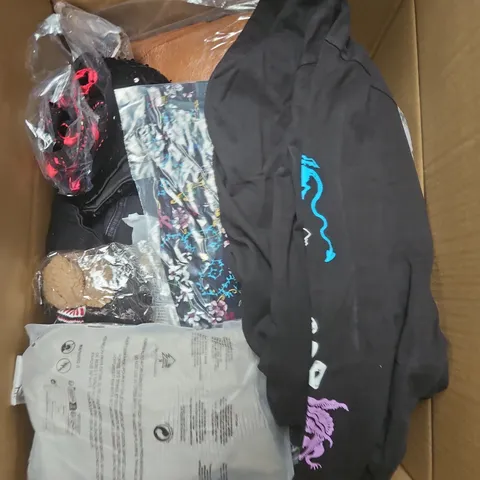 LARGE BOX OF APPROXIMATELY 25 ASSORTED CLOTHING ITEMS IN VARIOUS COLOURS, STYLES AND SIZES - COLLECTION ONLY