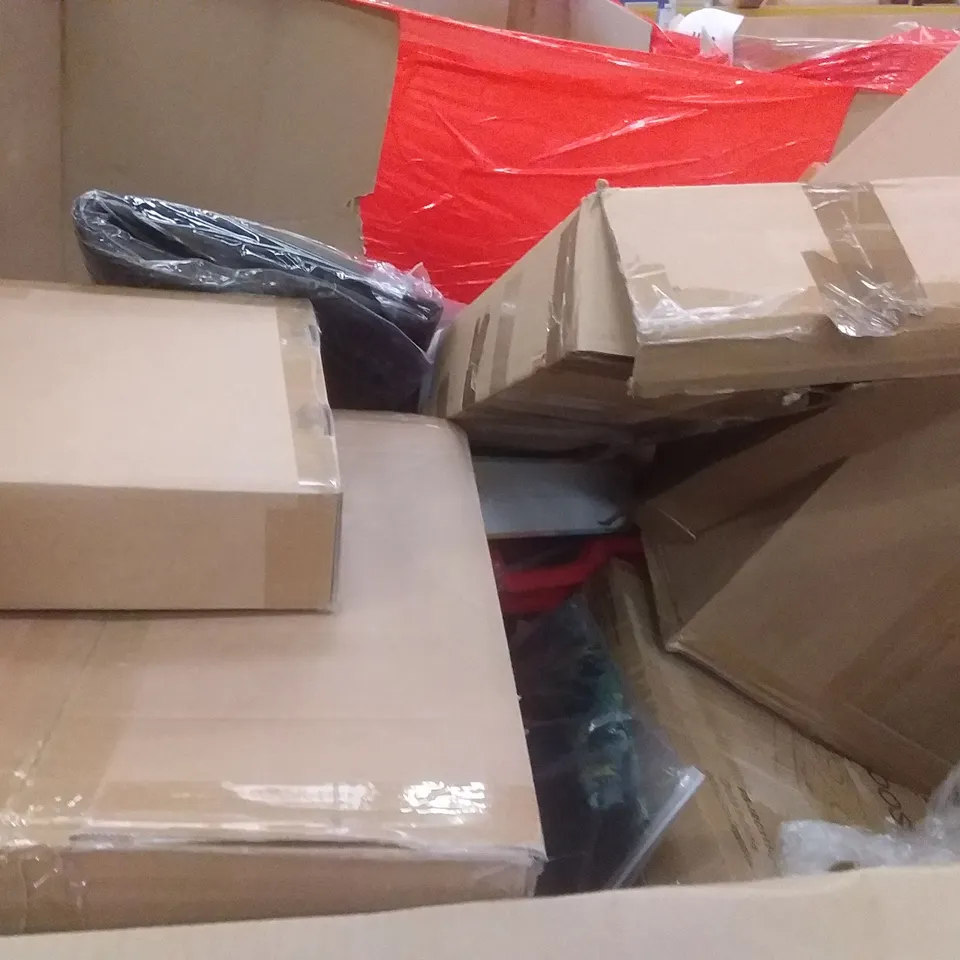 PALLET OF ASSORTED ITEMS INCLUDING CLOTHES RACK, BIG SCREEN SMART HULA HOOP, AUTO YOUTH CAR SEAT PROTECTOR, KEYBOARD, CHRISTMAS BAUBLE SET, SPRINKLER BALL
