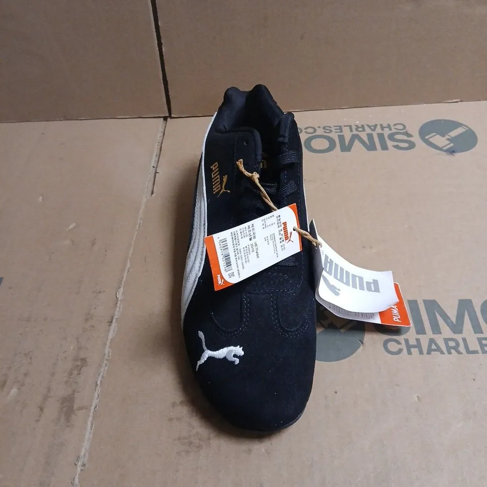 PUMA BLACK AND WHITE SUEDE TRAINERS BOXED UK SIZE 9