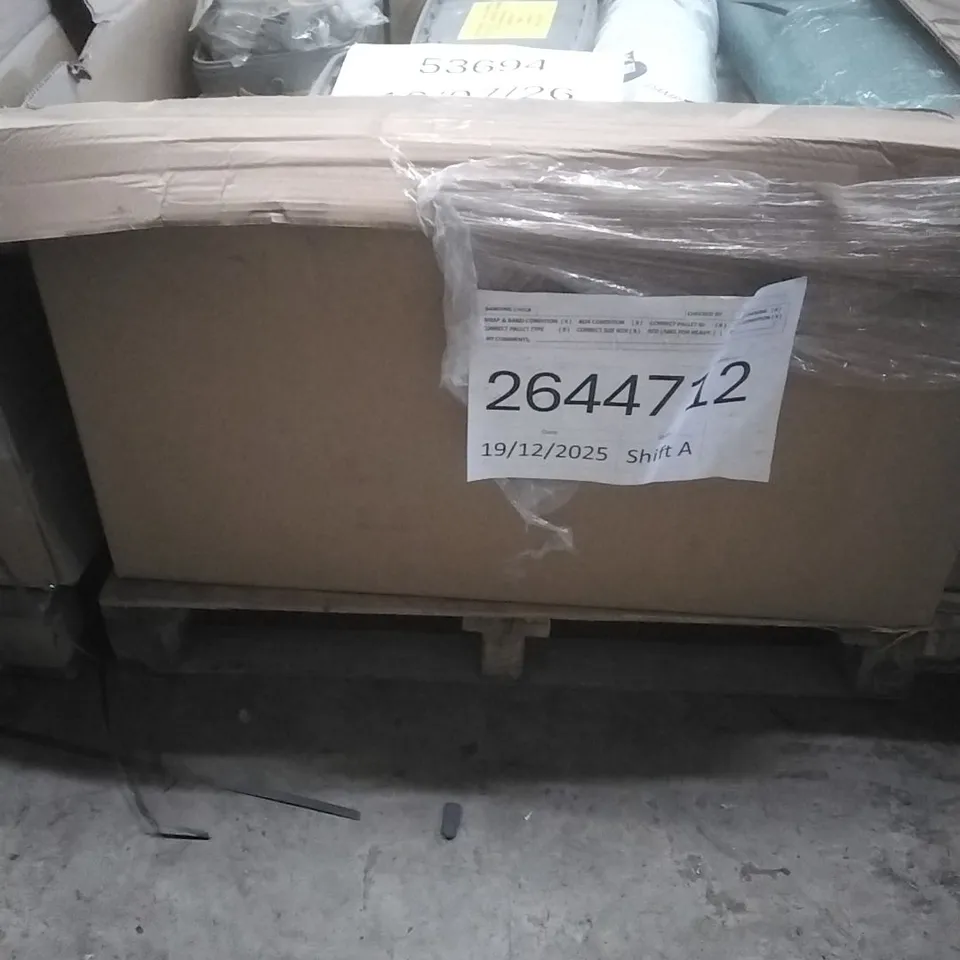 PALLET OF ASSORTED DIY, HOME IMPROVEMENT AND BUILDING PRODUCTS TO INCLUDE; PERMANENT POTHOLE REPAIR, DAMP PROOF, BUBBLE WRAP ETC