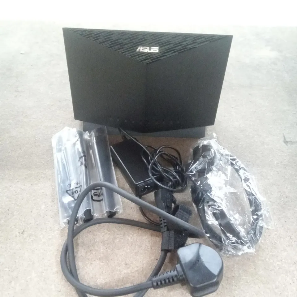 BOXED ASUS QAX5700 DUAL BAND RT-AX86U PRO WIFI GAMING ROUTER