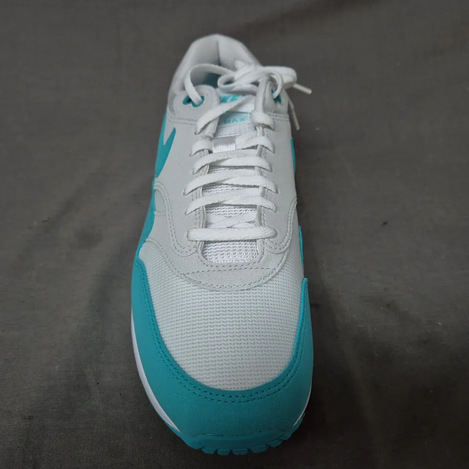 BOXED PAIR OF NIKE AIR MAX 1 '86 SHOES IN WHITE/CYAN UK SIZE 9