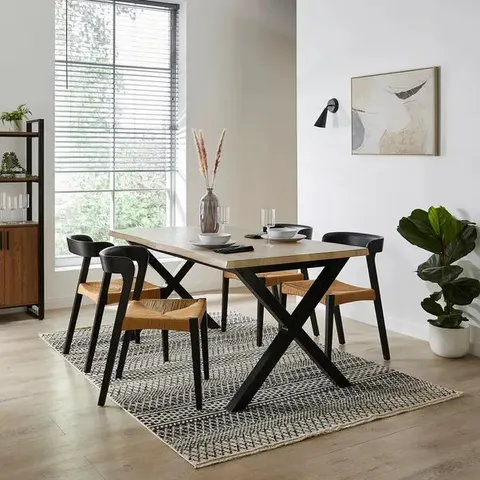 BOXED EZRA 4-6 SEATER RECTANGULAR EXTENDABLE DINING TABLE, 160-200cm - LIGHT WOOD (1 BOX)