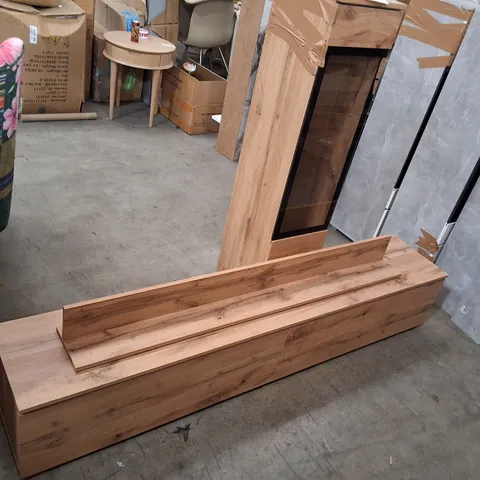 DORFMAN TV STAND FOR TVS UP TO 78" - WOMAN OAK (3 PARTS)