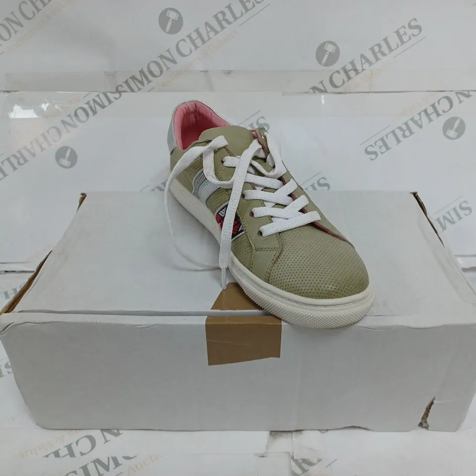 BOXED PAIR OF ADESSO SASHA LACE UP TRAINERS IN PISTACHIO - UK SIZE 5