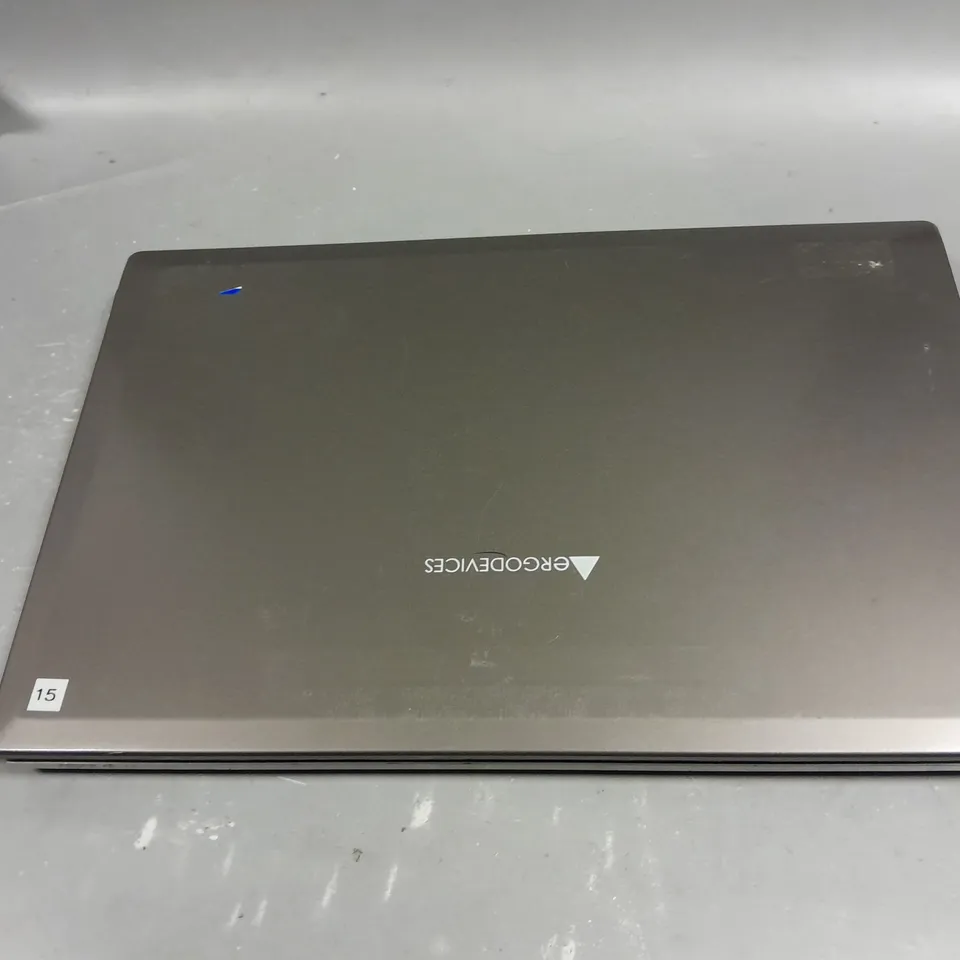 ERGODEVICES NOTEBOOK COMPUTER W655SZ