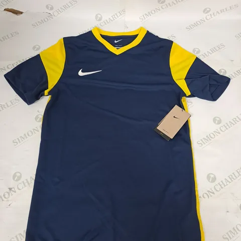 NIKE DRI-FIT CASUAL T-SHIRT SIZE S