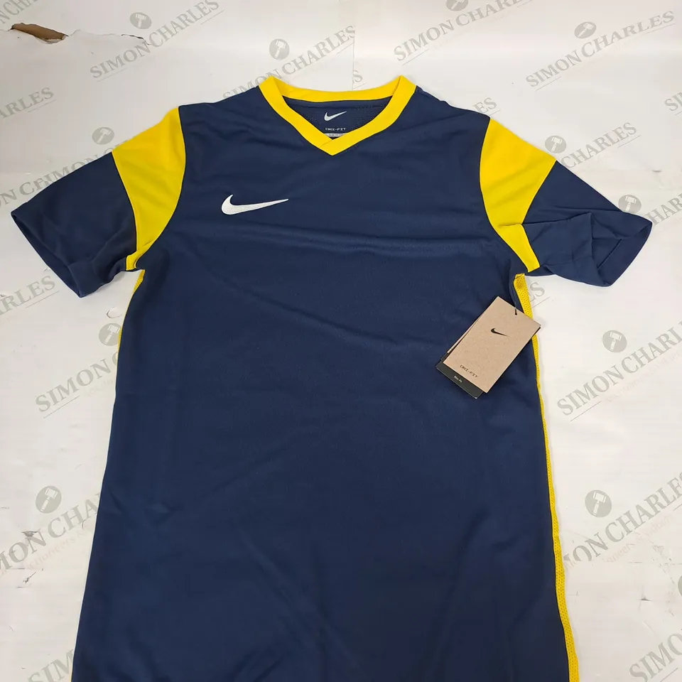 NIKE DRI-FIT CASUAL T-SHIRT SIZE S