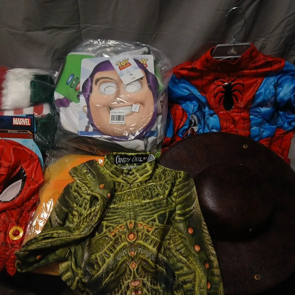 CHILDREN'S DRESS-UP COSTUMES BUNDLE – SPIDER-MAN, DRAGON AND DINOSAUR OUTFITS