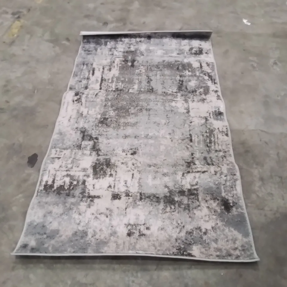 QUALITY DESIGNER AREA RUG - APPROXIMATELY 150X80CM