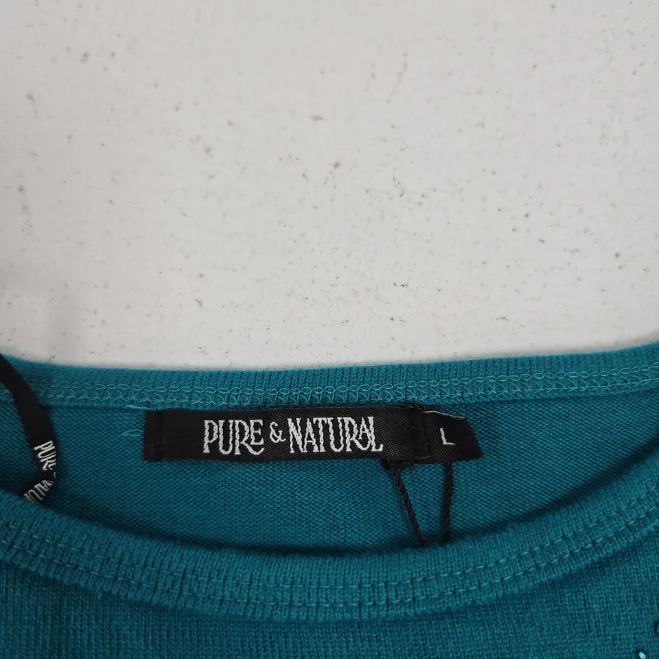 PURE & NATURAL FLORAL STRASS LONG SLEEVE TOP – TEAL, SIZE L