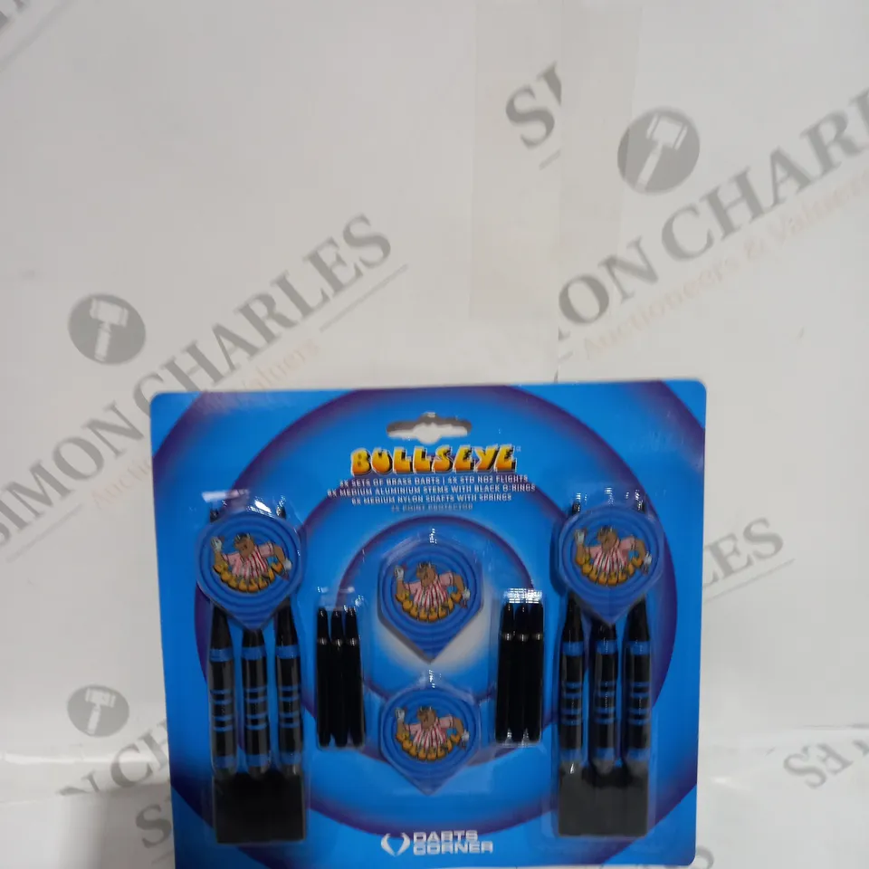 DARTS CORNER - BULLSEYE DARTS SET 