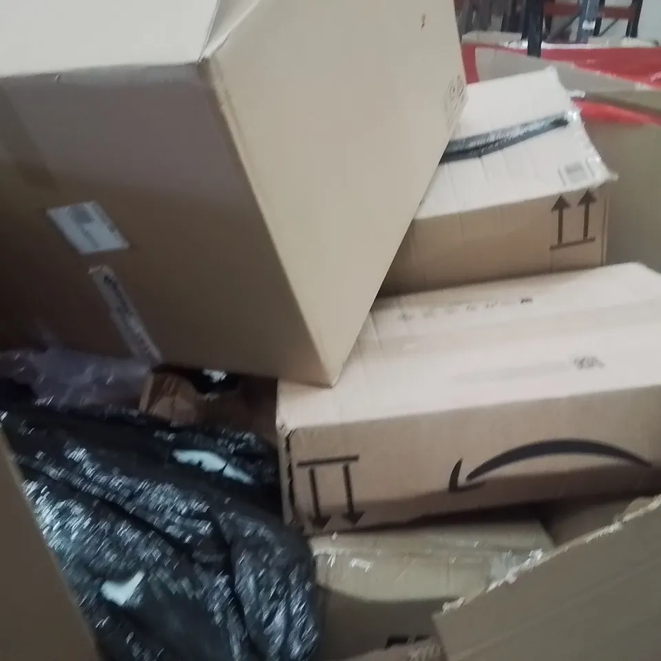PALLET OF ASSORTED HOUSEHOLD GOODS AND PRODUCTS TO INCLUDE;STORAGE BOX,PLAYPEN,ATHLETIC JERSEY FRAME