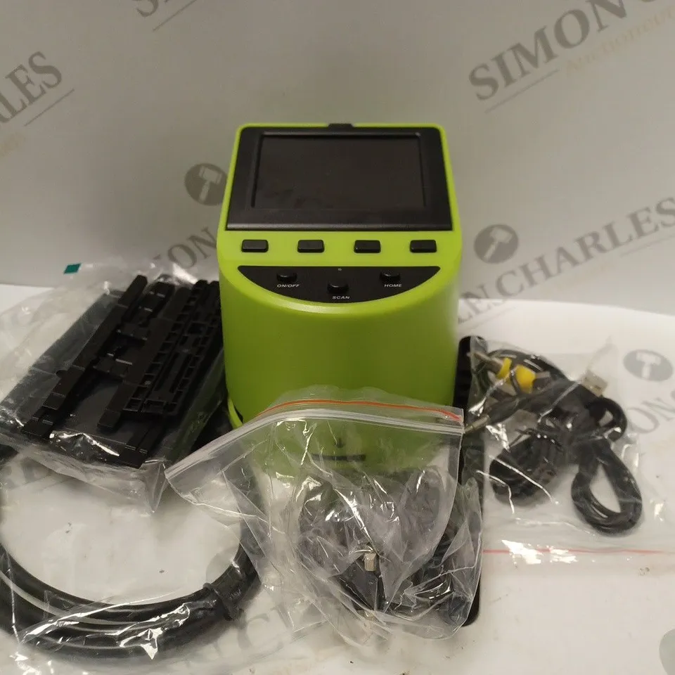 BOXED DIGITAL FILM SCANNER - GREEN 