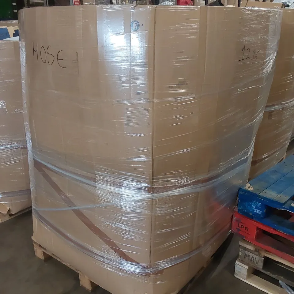 PALLET TO CONTAIN A LARGE ASSORTMENT OF GARDEN HOSE PRODUCTS