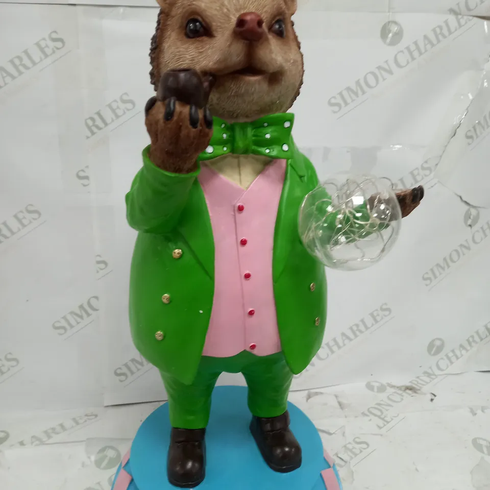 BOXED ENCHANTED GARDEN BY GARDEN REFLECTIONS LED HANDSOME HEDGEHOG