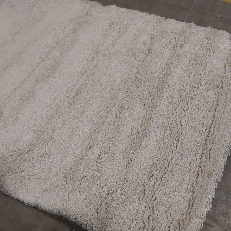 QUALITY DESIGNER AREA RUG - APPROXIMATELY 285 x 200cm