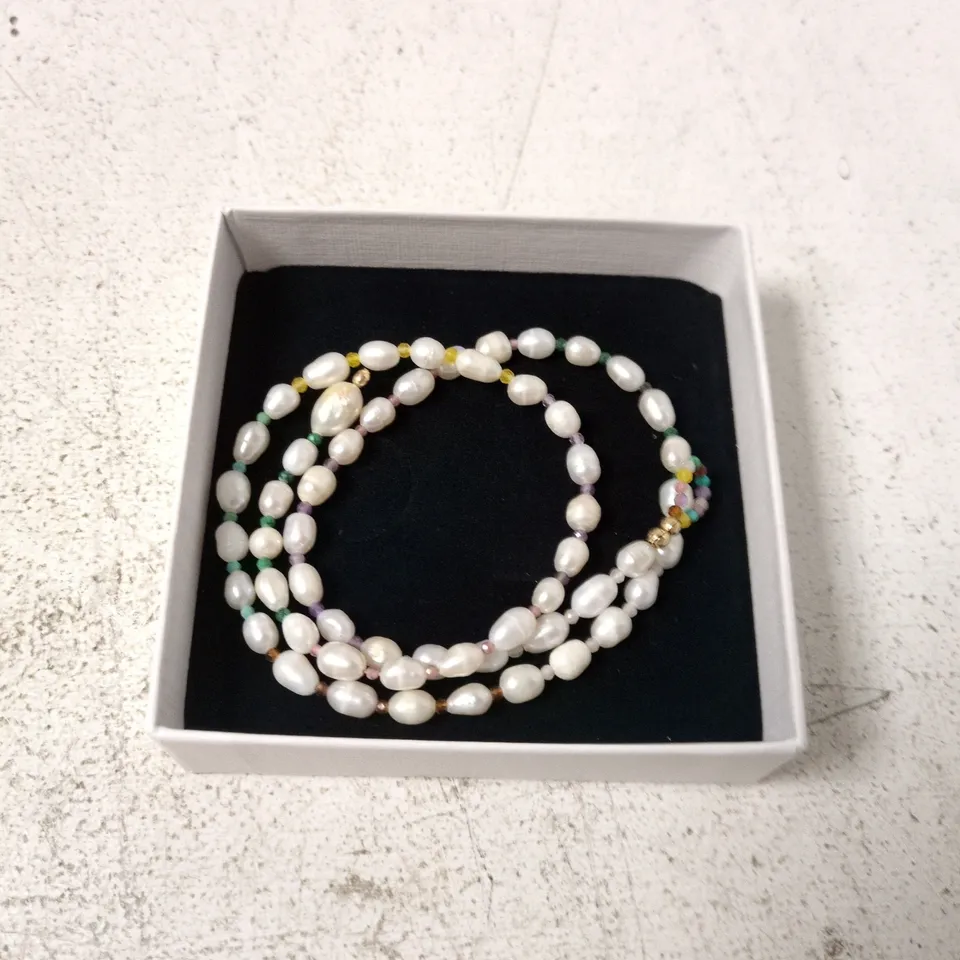 PEARL BEAD NECKLACE IN WHITE JEWELLERY BOX - CAMILLE COLETTE STUDIO