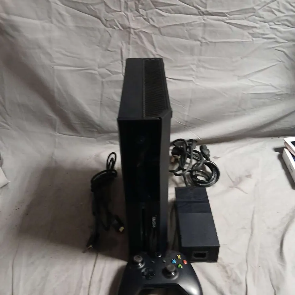 XBOX ONE CONSOLE (MODEL 1540) WITH CONTROLLER & POWER SUPPLY