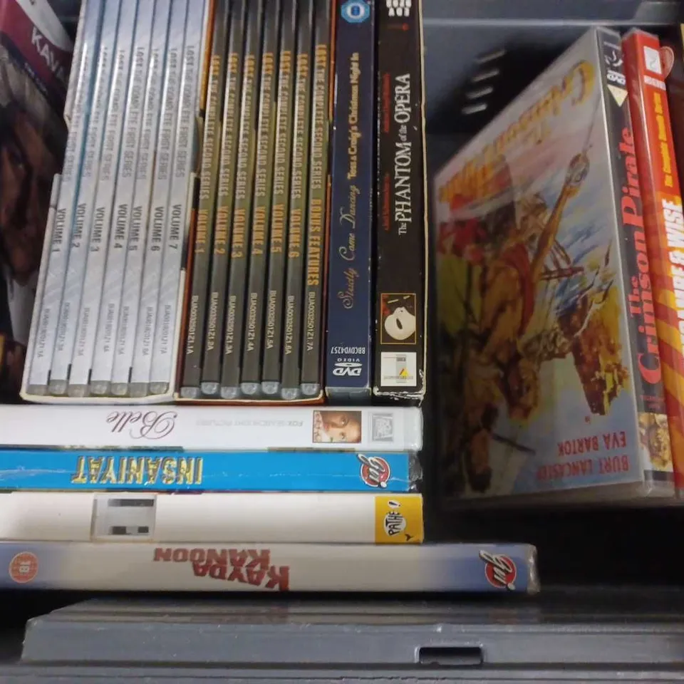 APPROXIMATELY 15 ASSORTED DVDS INCLUDE - HATYA , LOST 3 , SHANKARA ETC